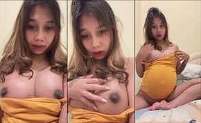 Yandex Alora Bumil Cantik Tetap Sibuk Meski Perut Buncit